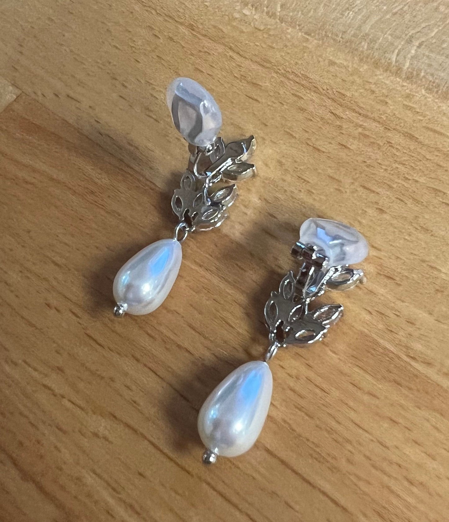 Clip on Pearl Earrings Clip on Wedding earrings Pearl Bridal drop earrings Tear drop earrings bridesmaids earrings wedding jewelry set