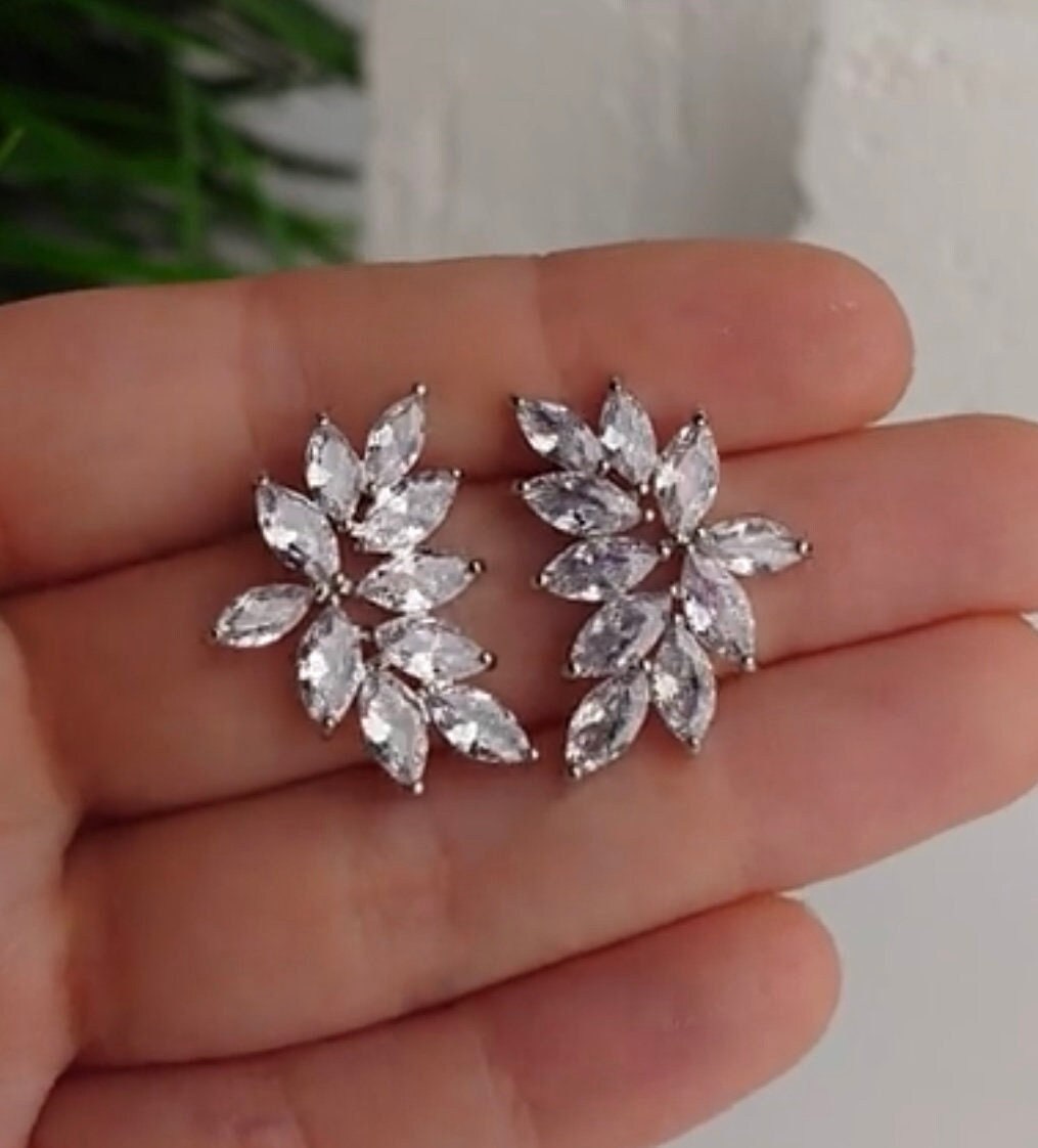 Crystal Stud Earrings Wedding Earrings Silver Crystal Earrings CZ Stud Earrings Rose gold bridal earrings Crystal Bridesmaids Earrings